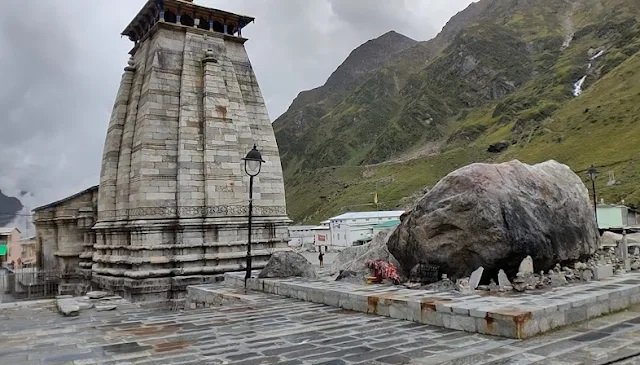 Kedarnath Jyotirlinga Temple